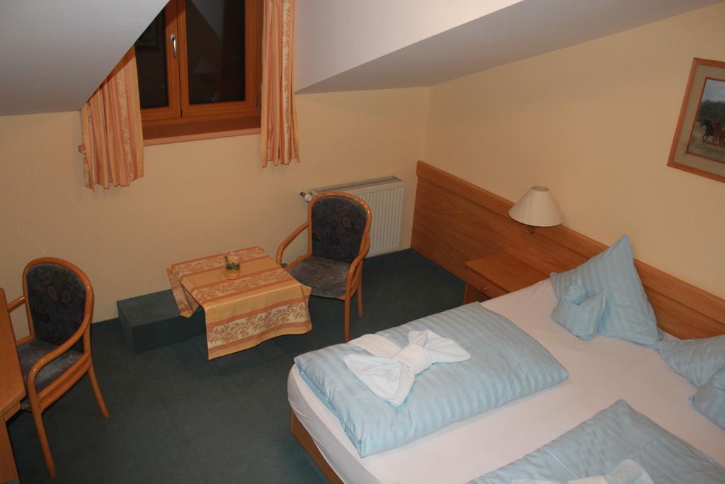 Landgasthaus & Hotel Kurfer Hof Bad Endorf Camera foto