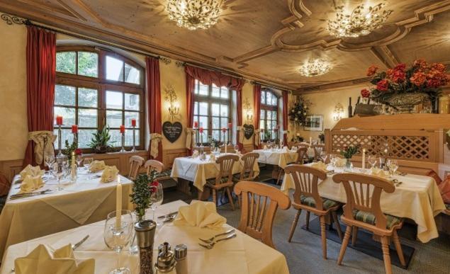 Landgasthaus & Hotel Kurfer Hof Bad Endorf Esterno foto